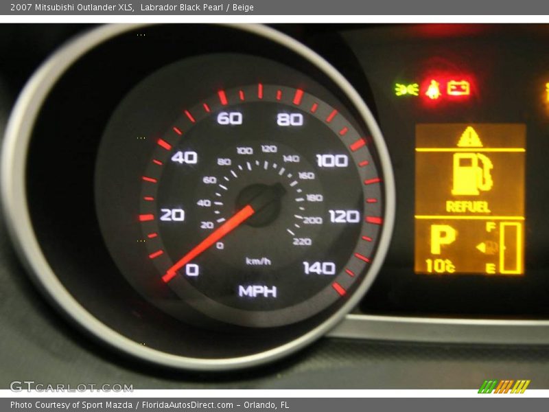 Labrador Black Pearl / Beige 2007 Mitsubishi Outlander XLS