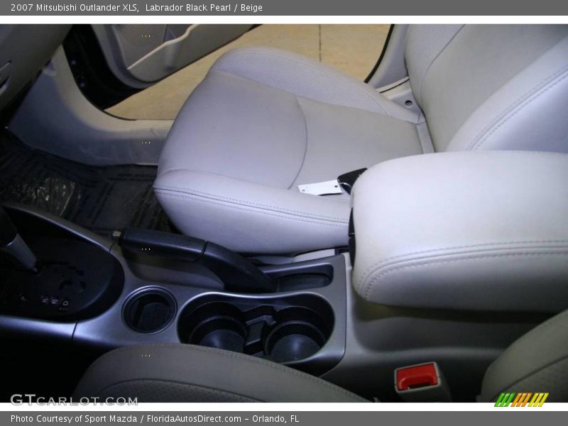 Labrador Black Pearl / Beige 2007 Mitsubishi Outlander XLS