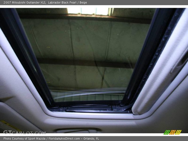 Labrador Black Pearl / Beige 2007 Mitsubishi Outlander XLS