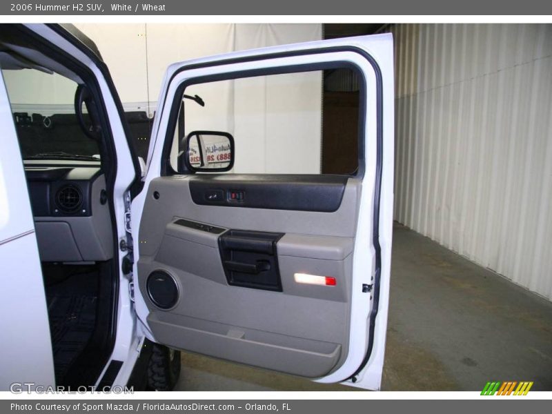 White / Wheat 2006 Hummer H2 SUV