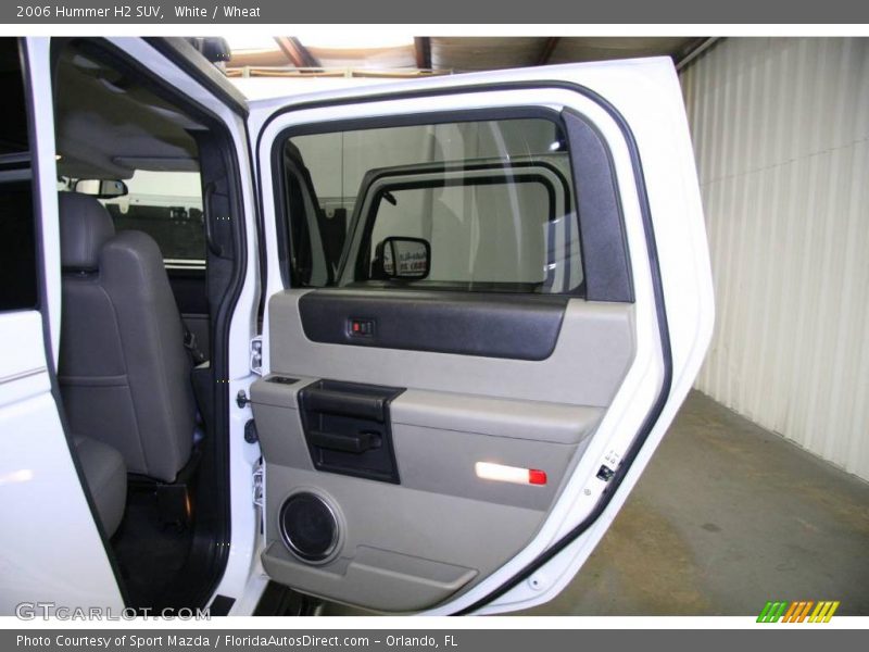 White / Wheat 2006 Hummer H2 SUV