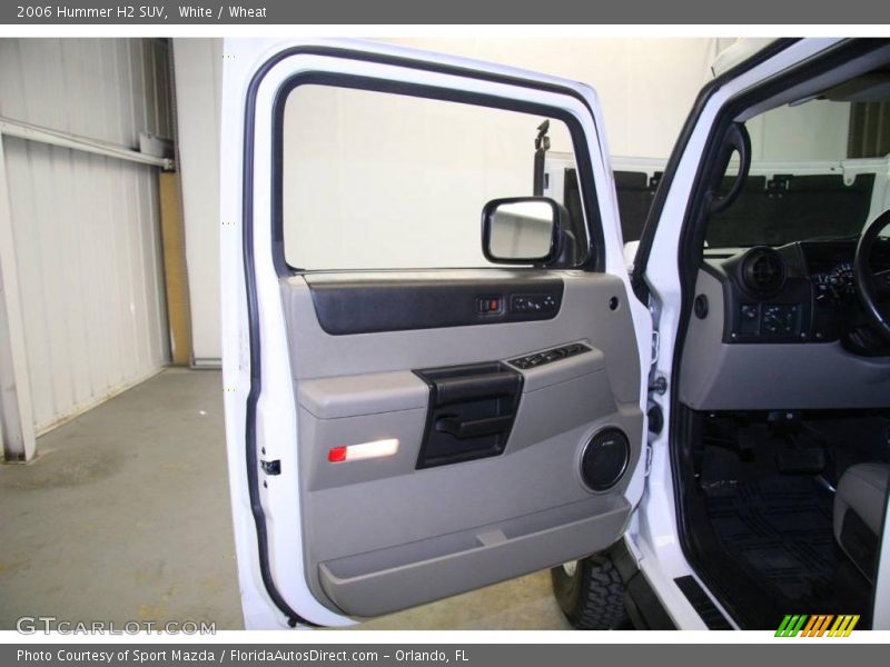 White / Wheat 2006 Hummer H2 SUV