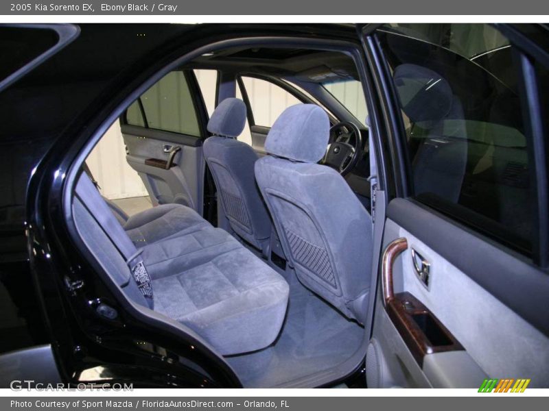 Ebony Black / Gray 2005 Kia Sorento EX