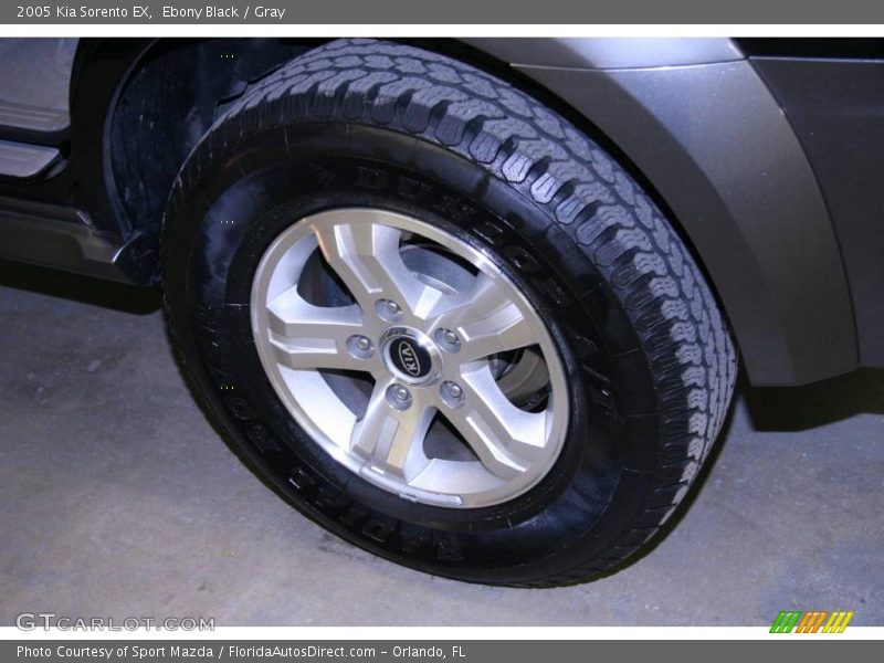 Ebony Black / Gray 2005 Kia Sorento EX