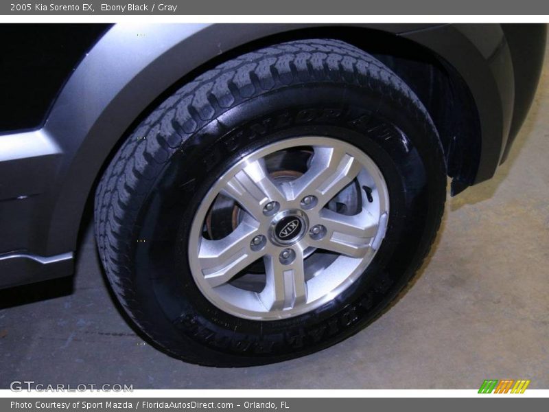Ebony Black / Gray 2005 Kia Sorento EX