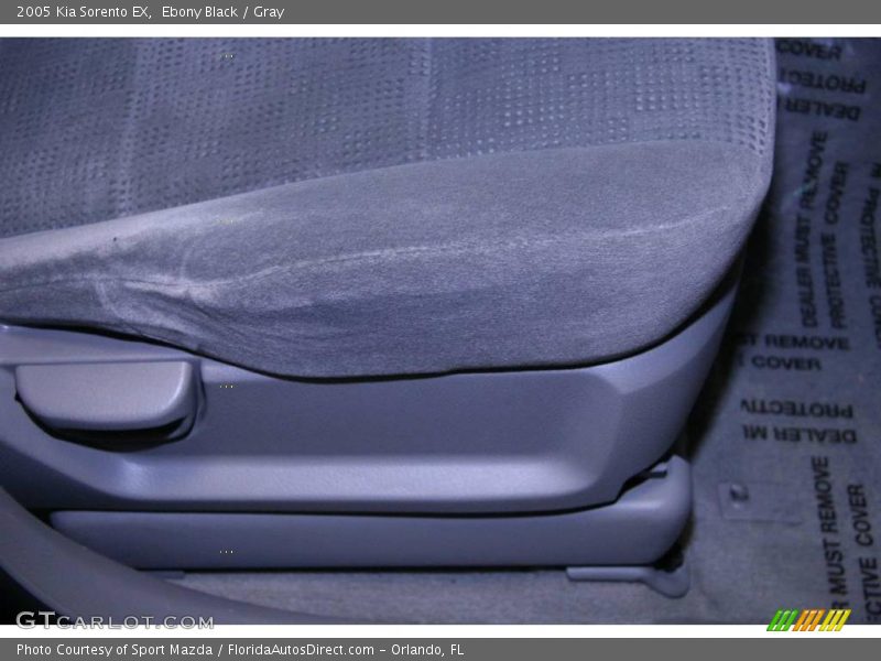 Ebony Black / Gray 2005 Kia Sorento EX