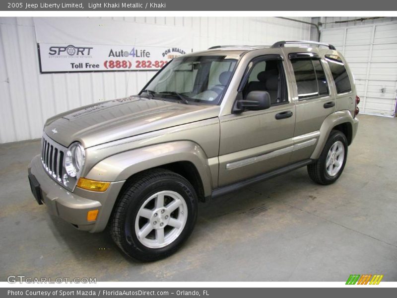 Light Khaki Metallic / Khaki 2005 Jeep Liberty Limited