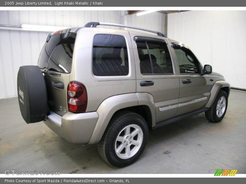 Light Khaki Metallic / Khaki 2005 Jeep Liberty Limited