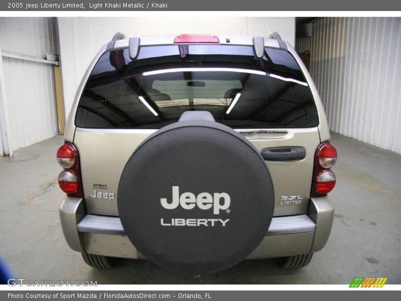 Light Khaki Metallic / Khaki 2005 Jeep Liberty Limited