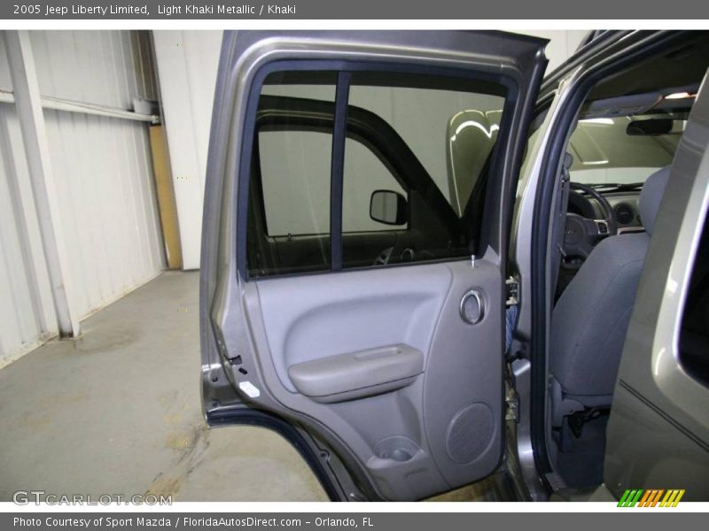 Light Khaki Metallic / Khaki 2005 Jeep Liberty Limited