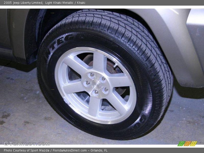 Light Khaki Metallic / Khaki 2005 Jeep Liberty Limited