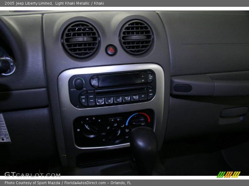 Light Khaki Metallic / Khaki 2005 Jeep Liberty Limited