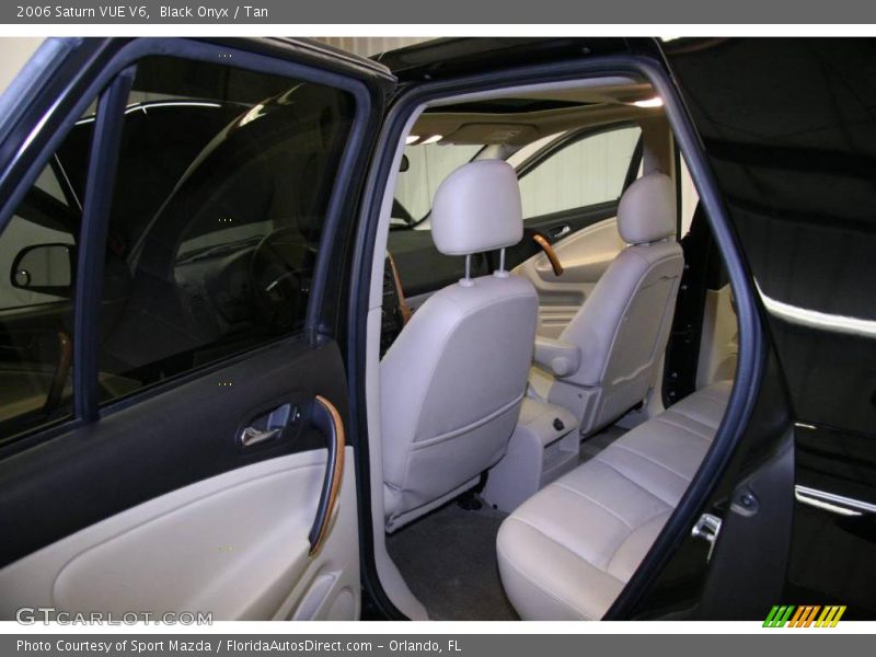 Black Onyx / Tan 2006 Saturn VUE V6