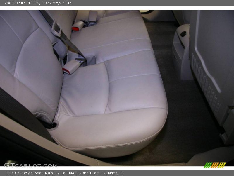 Black Onyx / Tan 2006 Saturn VUE V6