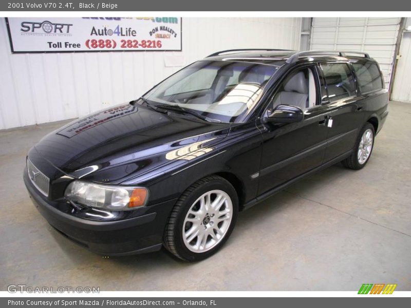Black / Beige 2001 Volvo V70 2.4T