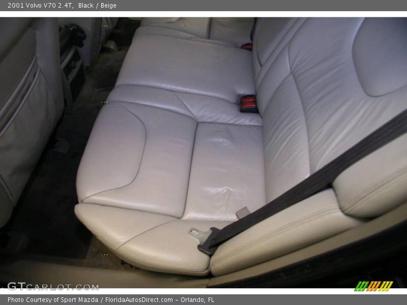Black / Beige 2001 Volvo V70 2.4T