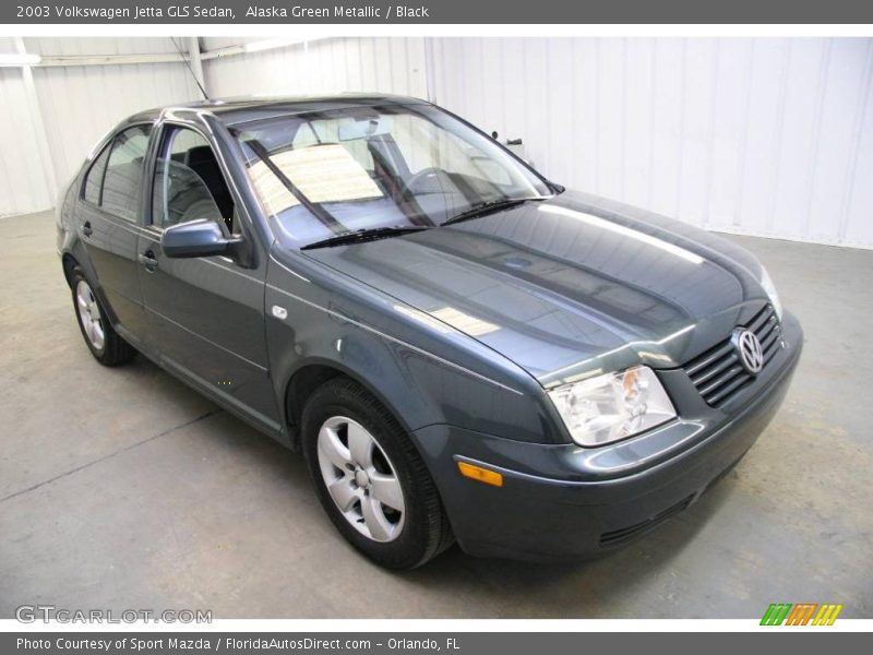 Alaska Green Metallic / Black 2003 Volkswagen Jetta GLS Sedan