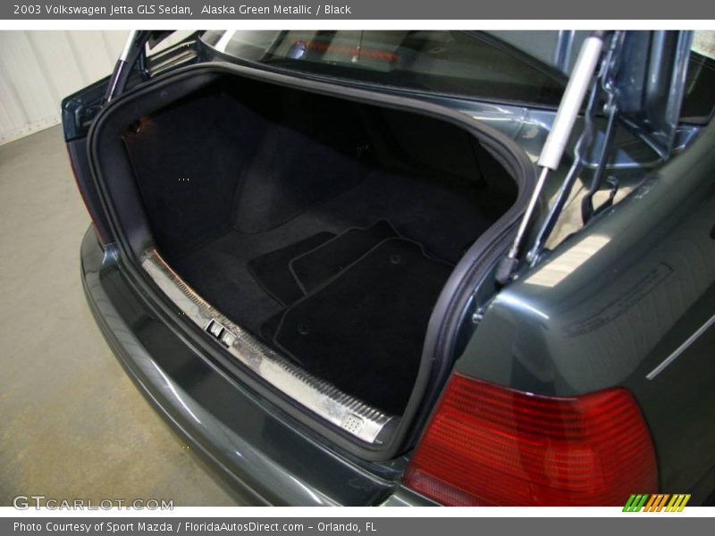 Alaska Green Metallic / Black 2003 Volkswagen Jetta GLS Sedan
