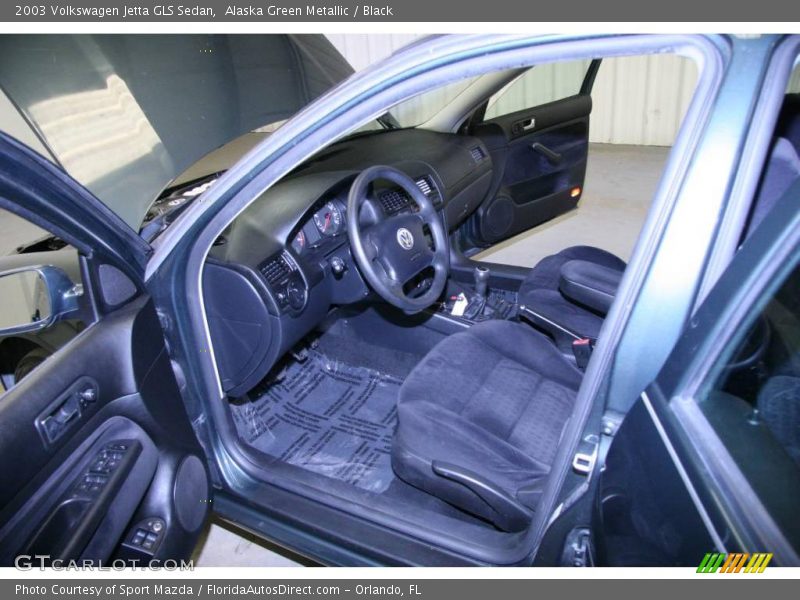 Alaska Green Metallic / Black 2003 Volkswagen Jetta GLS Sedan