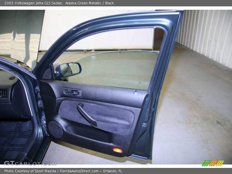 Alaska Green Metallic / Black 2003 Volkswagen Jetta GLS Sedan