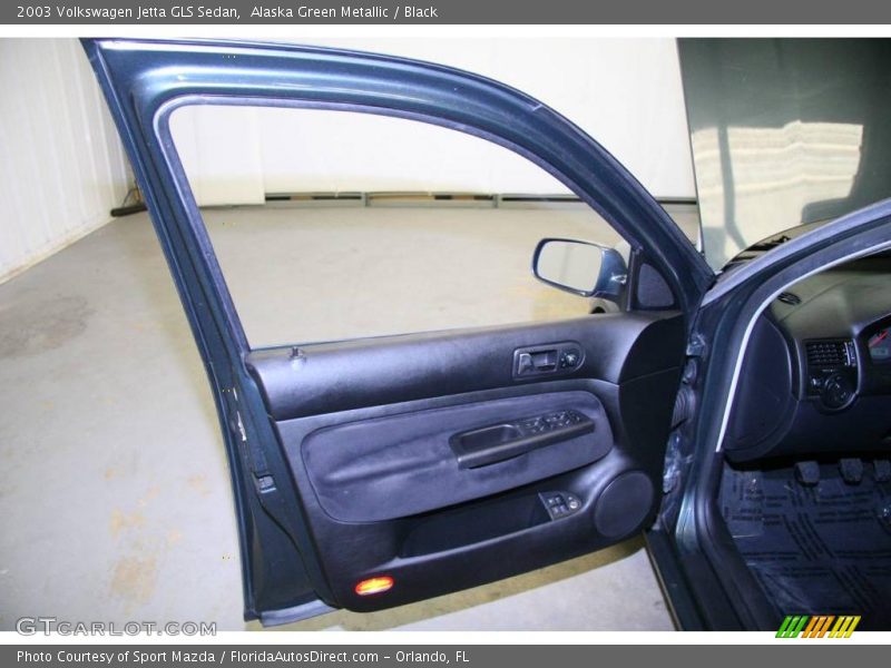 Alaska Green Metallic / Black 2003 Volkswagen Jetta GLS Sedan