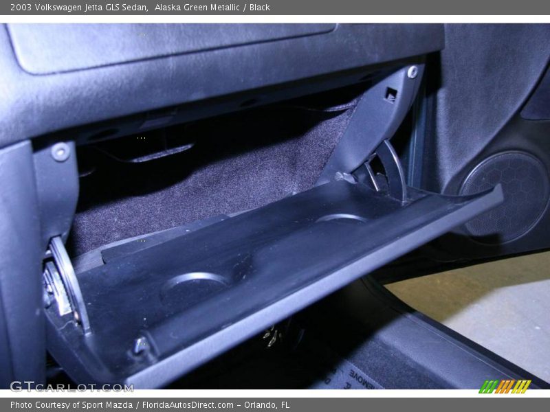 Alaska Green Metallic / Black 2003 Volkswagen Jetta GLS Sedan