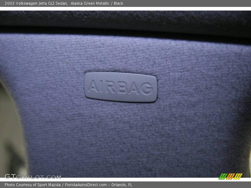 Alaska Green Metallic / Black 2003 Volkswagen Jetta GLS Sedan