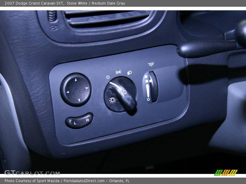 Stone White / Medium Slate Gray 2007 Dodge Grand Caravan SXT