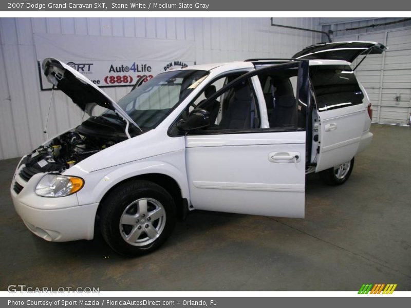 Stone White / Medium Slate Gray 2007 Dodge Grand Caravan SXT