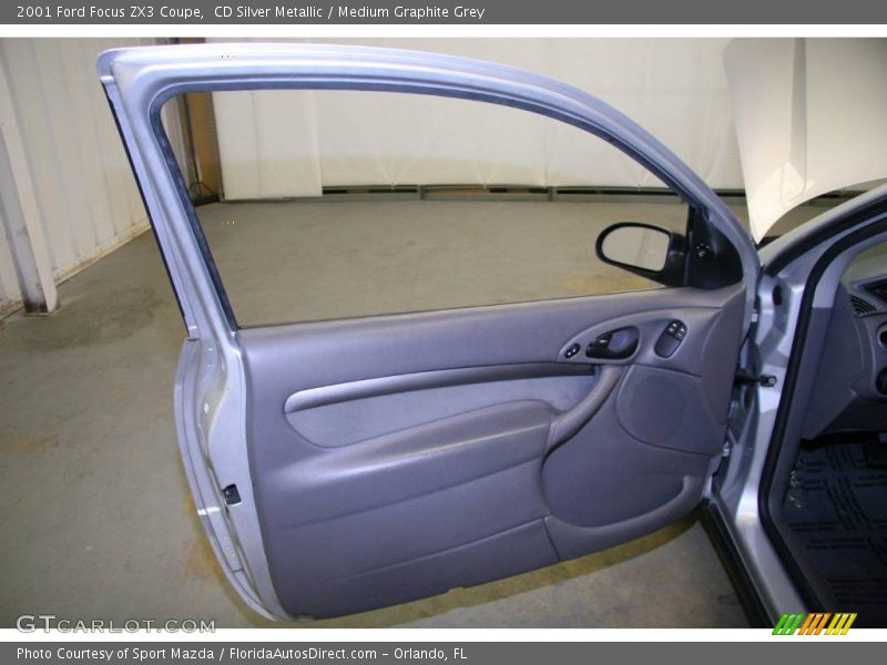 CD Silver Metallic / Medium Graphite Grey 2001 Ford Focus ZX3 Coupe