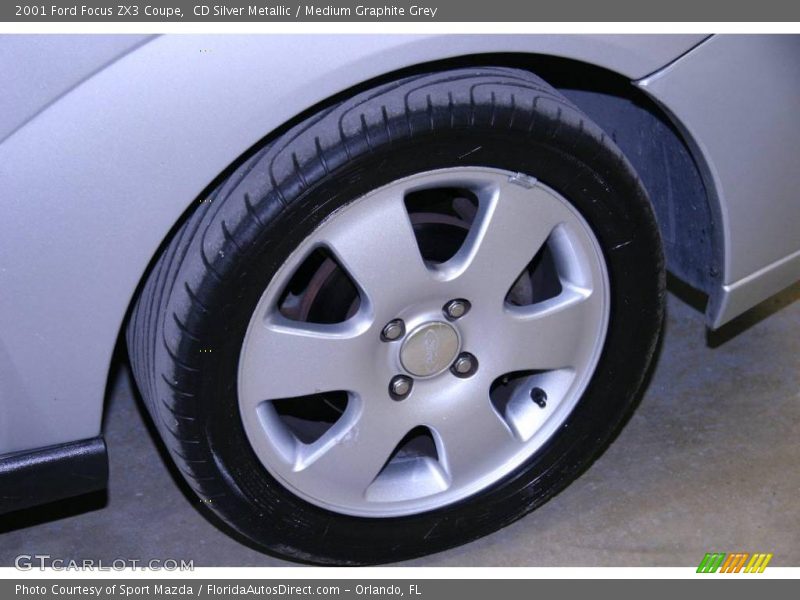 CD Silver Metallic / Medium Graphite Grey 2001 Ford Focus ZX3 Coupe