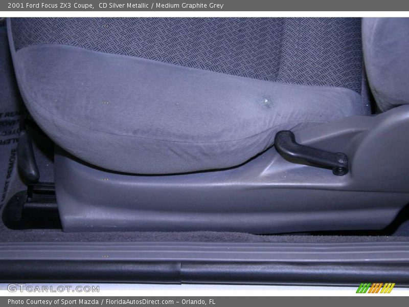 CD Silver Metallic / Medium Graphite Grey 2001 Ford Focus ZX3 Coupe