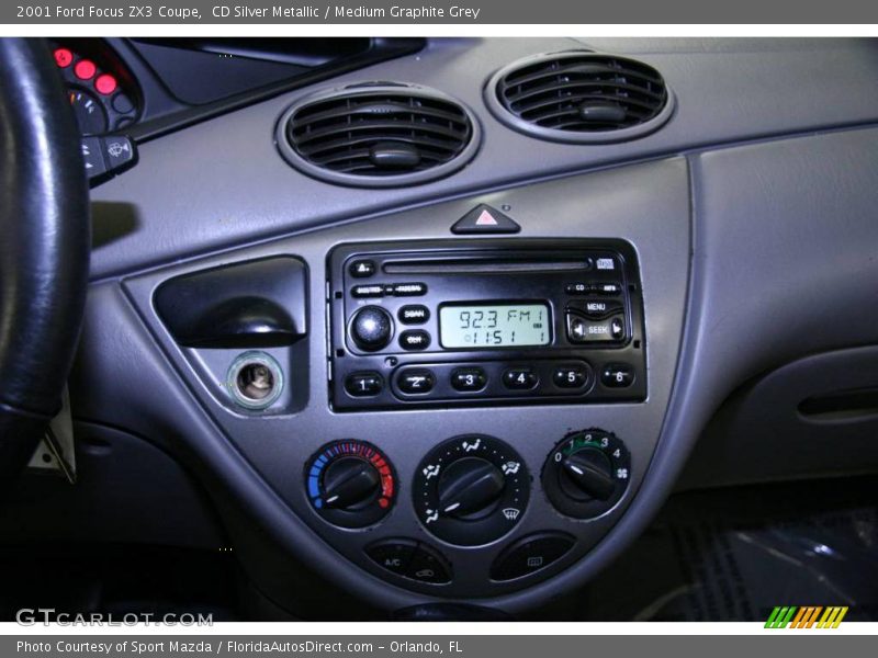 CD Silver Metallic / Medium Graphite Grey 2001 Ford Focus ZX3 Coupe