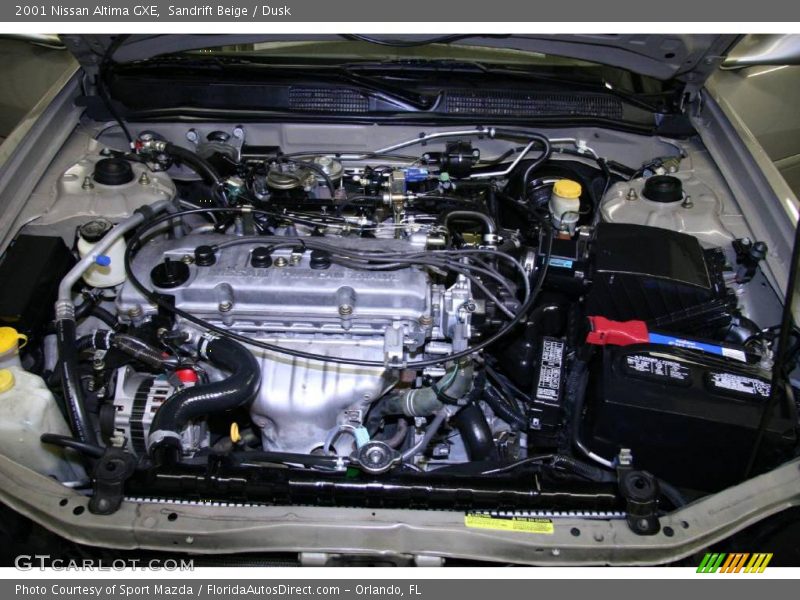 Sandrift Beige / Dusk 2001 Nissan Altima GXE