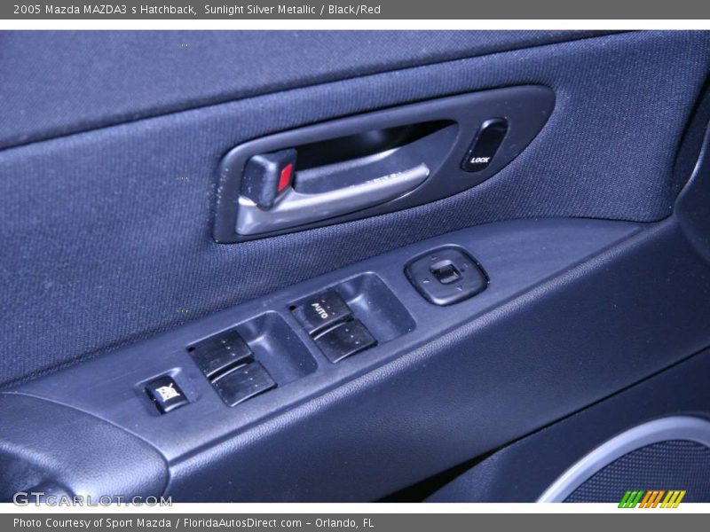 Sunlight Silver Metallic / Black/Red 2005 Mazda MAZDA3 s Hatchback