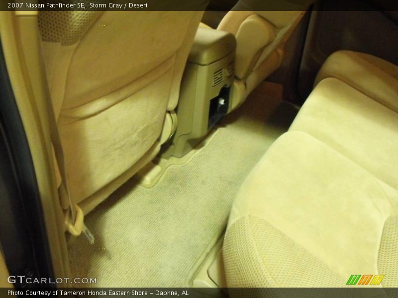 Storm Gray / Desert 2007 Nissan Pathfinder SE