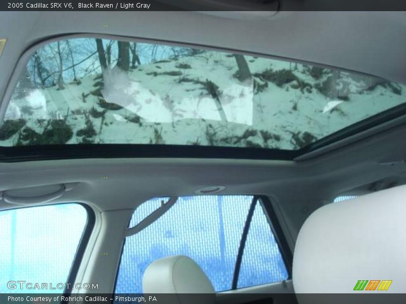 Black Raven / Light Gray 2005 Cadillac SRX V6