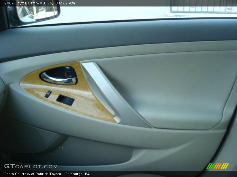 Black / Ash 2007 Toyota Camry XLE V6