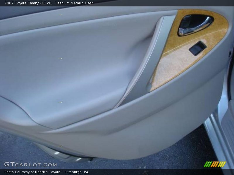 Titanium Metallic / Ash 2007 Toyota Camry XLE V6