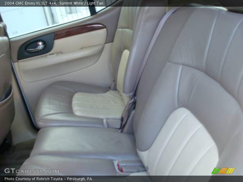 Summit White / Light Tan 2004 GMC Envoy XL SLT 4x4