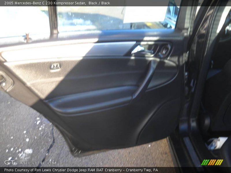 Black / Black 2005 Mercedes-Benz C 230 Kompressor Sedan