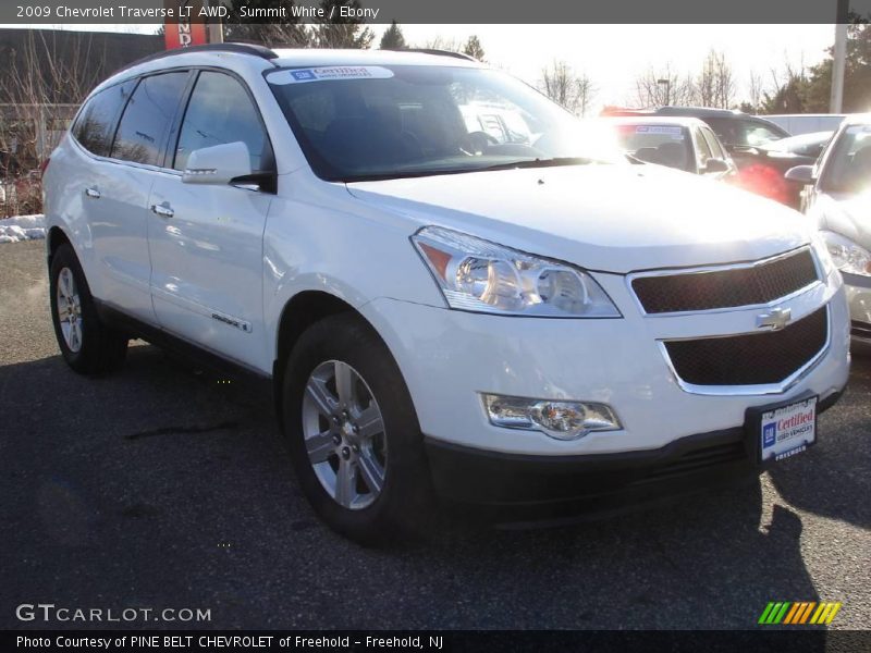 Summit White / Ebony 2009 Chevrolet Traverse LT AWD
