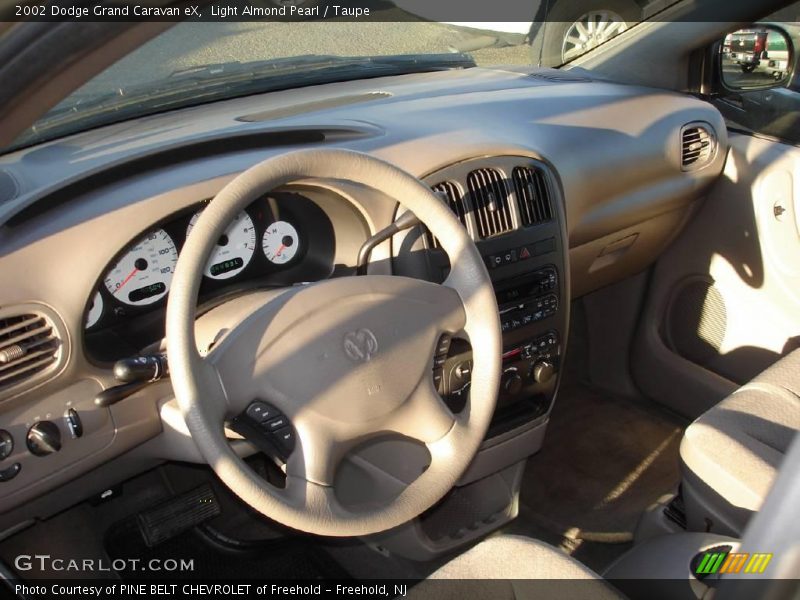 Light Almond Pearl / Taupe 2002 Dodge Grand Caravan eX