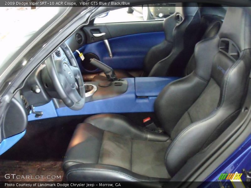 Front Seat of 2009 Viper SRT-10 ACR Coupe