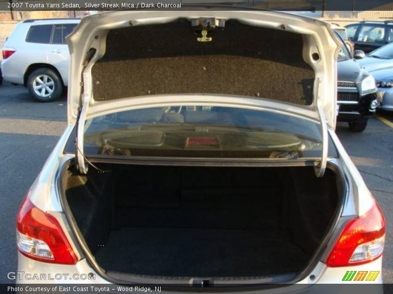 Silver Streak Mica / Dark Charcoal 2007 Toyota Yaris Sedan
