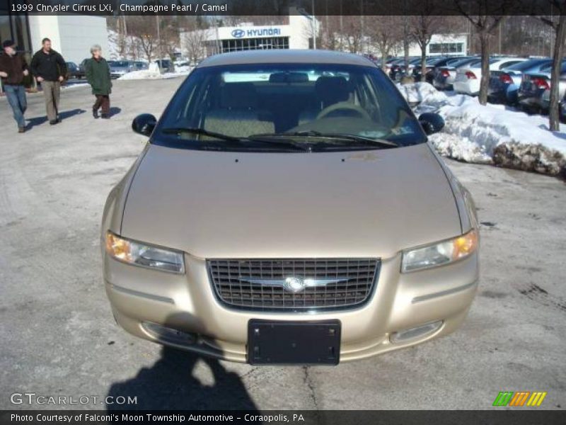 Champagne Pearl / Camel 1999 Chrysler Cirrus LXi