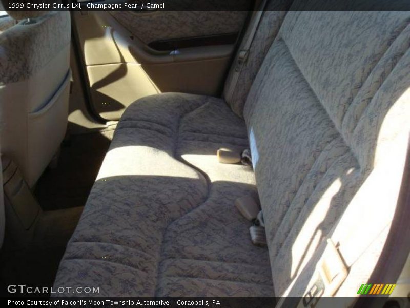Champagne Pearl / Camel 1999 Chrysler Cirrus LXi