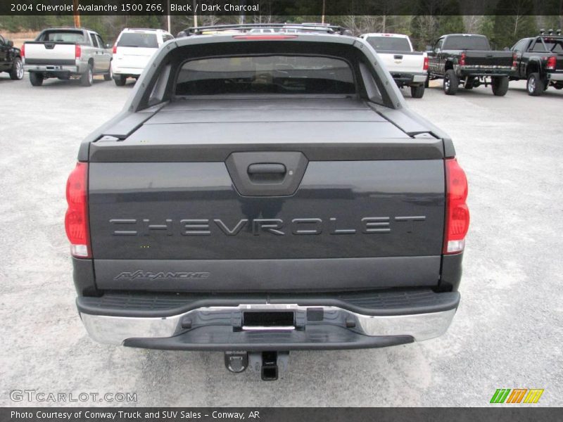Black / Dark Charcoal 2004 Chevrolet Avalanche 1500 Z66