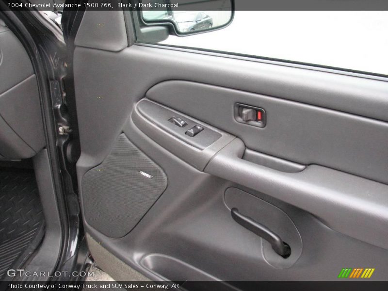 Black / Dark Charcoal 2004 Chevrolet Avalanche 1500 Z66