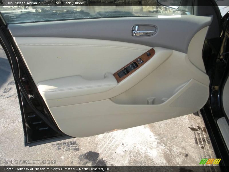 Super Black / Blond 2009 Nissan Altima 2.5 SL